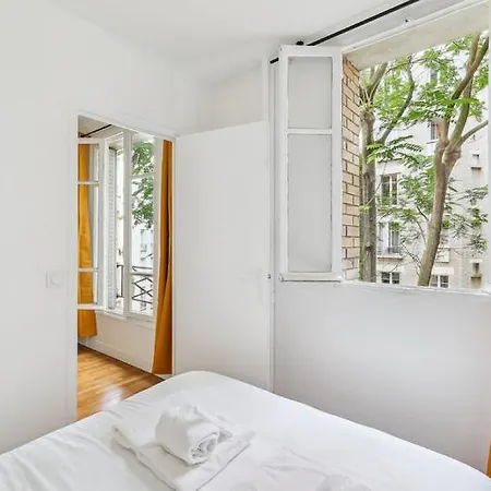 561 Palais - Superbe A Parigi